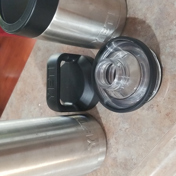 YETI - Picture 5 of 6